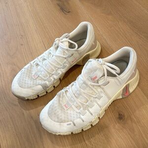 Women’s Nike metcons